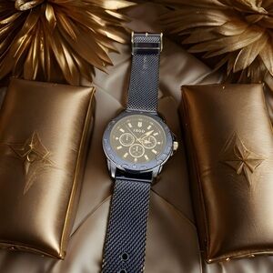 IZOD Men's Navy Mesh Band Watch Gold Tone Chronograph Style Dial